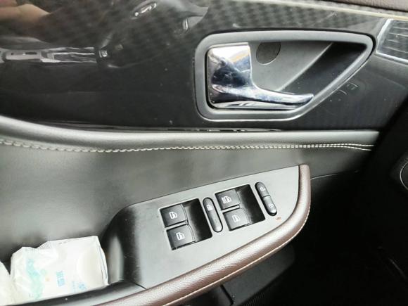 [深圳·川E] 二手东风风光风光S5602019款 1.8L CVT舒适型