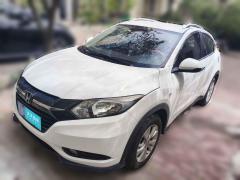 [青岛·鲁B] 本田缤智2015款 1.8L 手动两驱精英型