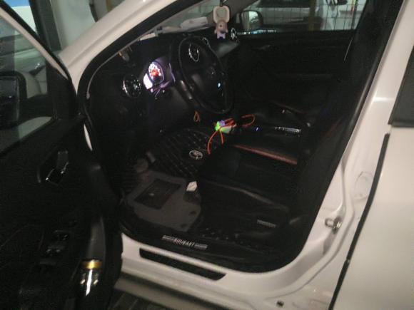 [济南·蒙G] 二手东南东南DX32016款 1.5T CVT豪华型