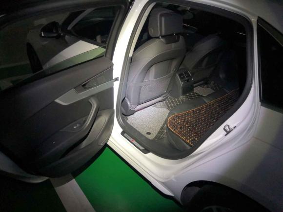 [合肥·皖A] 二手奥迪奥迪A4L2020款 40 TFSI quattro 豪华动感型