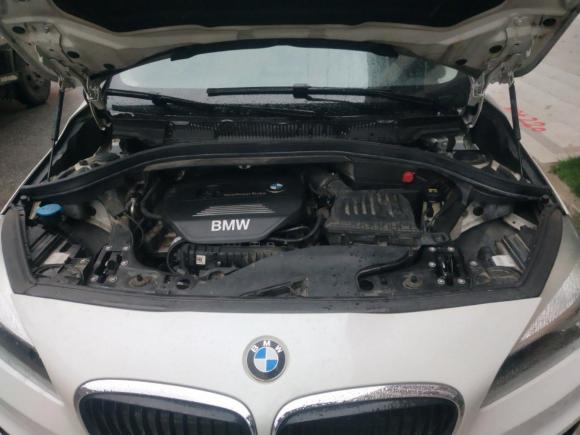 [上海·沪B] 二手宝马宝马2系多功能旅行车2015款 218i 领先型