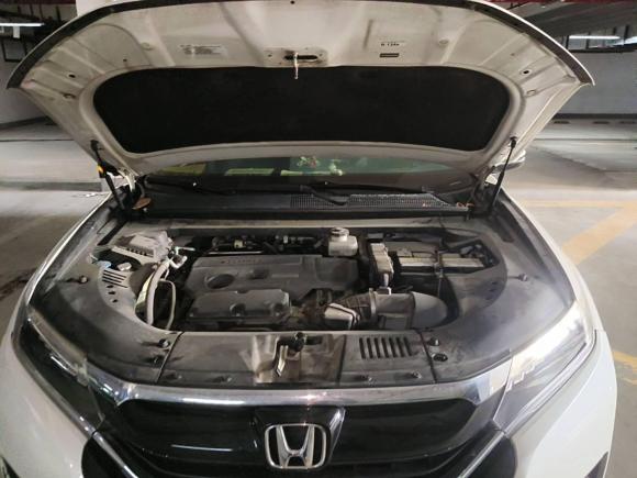 [上海·沪J] 二手本田本田UR-V2017款 370TURBO 两驱尊贵版 国V