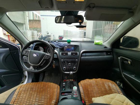 [广州·桂L] 二手奔腾奔腾X802015款 2.0L 手动豪华型