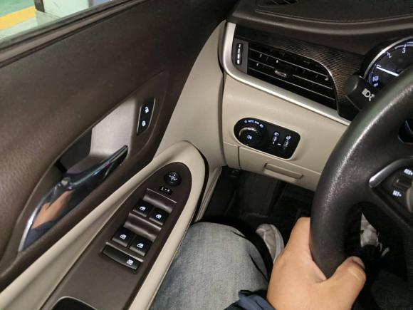 [成都·川A] 二手别克威朗2017款 三厢 15S 自动领先型