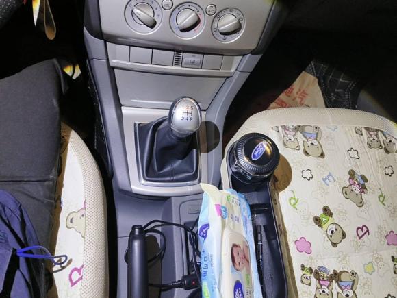 [成都·川A] 二手福特福克斯2013款 两厢经典 1.8L 手动基本型