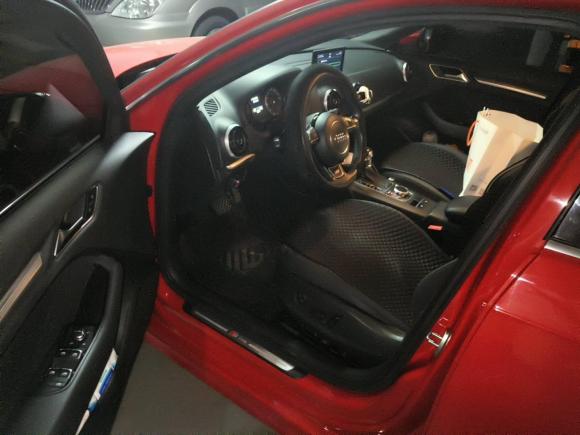 [济南·鲁A] 二手奥迪奥迪A32015款 Sportback 45 TFSI S line 运动型