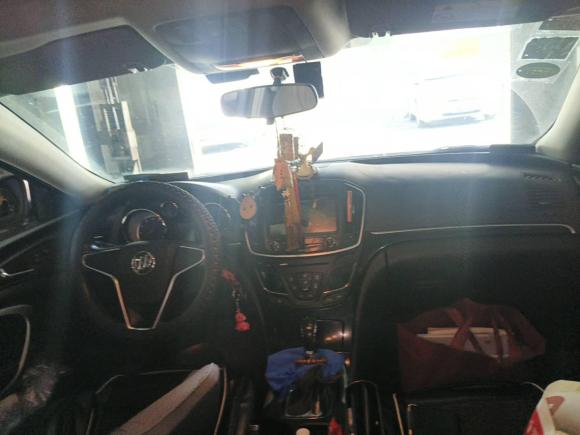 [杭州·浙A] 二手别克君威2015款 1.6T 领先技术型