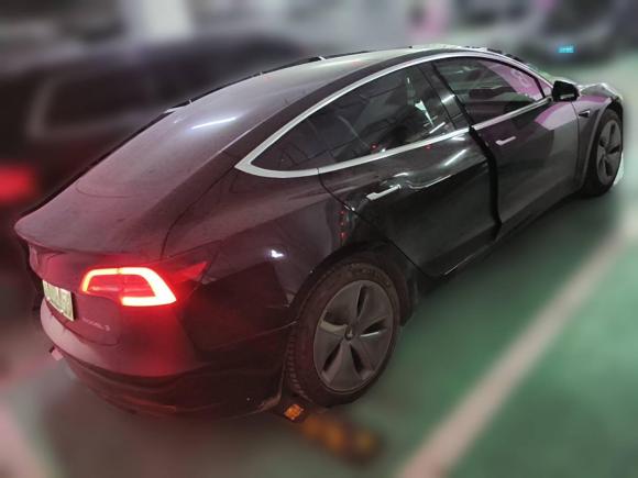 [上海·沪A] 二手特斯拉Model 32020款 标准续航后驱升级版