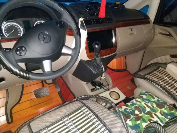 [济南·鲁A] 二手奔驰唯雅诺2013款 3.0L 舒适版