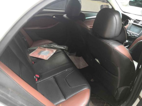 [苏州·苏E] 二手比亚迪比亚迪G52014款 1.5TID 自动尊贵型