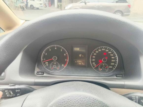 [杭州·浙A] 二手大众途安2011款 1.4T 手动智雅版5座