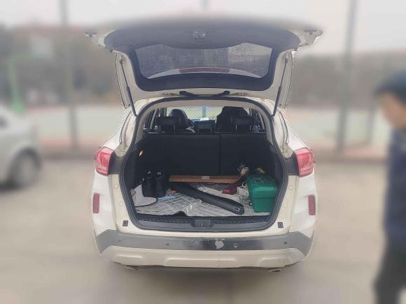 [南京·苏L] 二手奔腾奔腾X802017款 1.8T 自动豪华型