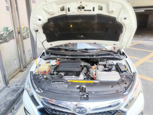 [深圳·粤B] 二手比亚迪秦新能源2015款 1.5T 双冠旗舰版