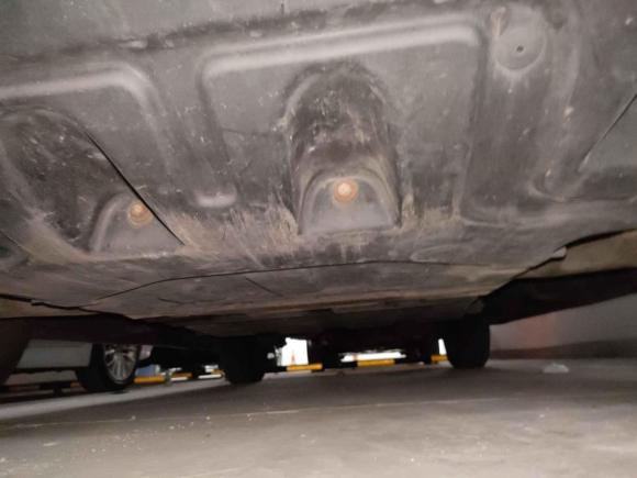 [上海·津J] 二手双龙爱腾2011款 2.3L 两驱舒适汽油版