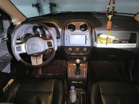 [南通·苏F] 二手Jeep指南者2013款 2.0L 两驱运动版