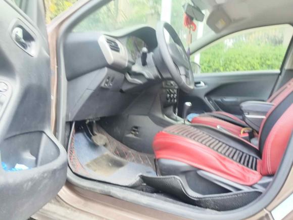 [武汉·鄂A] 二手标致标致3012014款 1.6L 自动舒适版