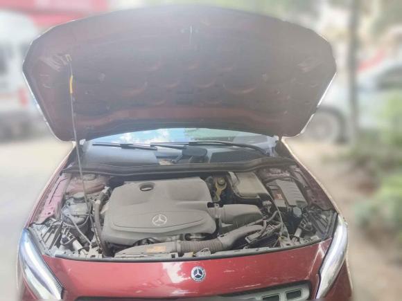 [金华·浙G] 二手奔驰奔驰GLA2019款 GLA 200 时尚型