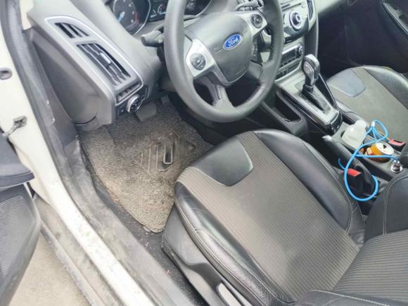 [温州·浙C] 二手福特福克斯2012款 三厢 1.6L 自动风尚型