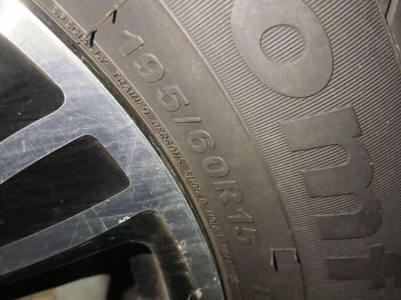 [佛山·粤T] 二手比亚迪比亚迪F32018款 1.5L 自动尊享型