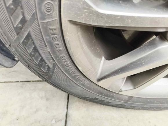 [佛山·豫A] 二手现代胜达2013款 2.0T 自动四驱尊贵型