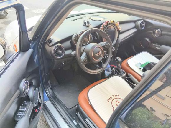 [上海·沪C] 二手MINIMINI2016款 1.2T ONE 先锋派 五门版