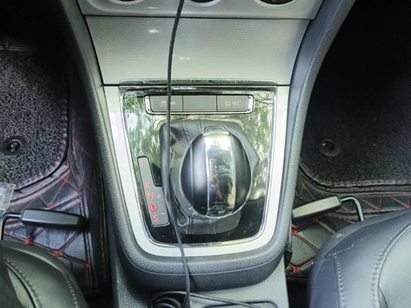 [上海·沪A] 二手大众朗行2013款 1.6L 自动舒适型