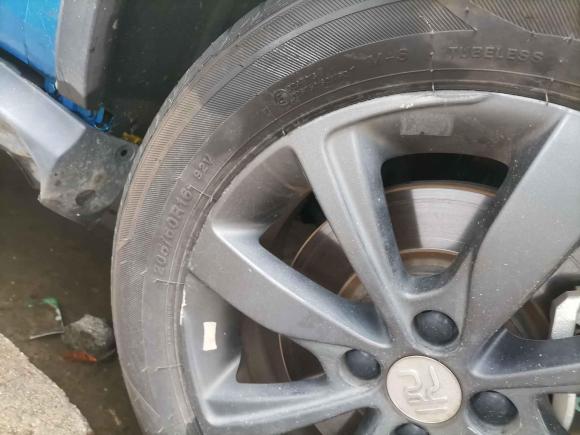 [佛山·粤A] 二手比亚迪元新能源2018款 EV360 智联炫酷型