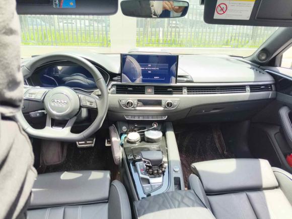 [无锡·苏B] 二手奥迪奥迪A4L2023款 40 TFSI 豪华动感型