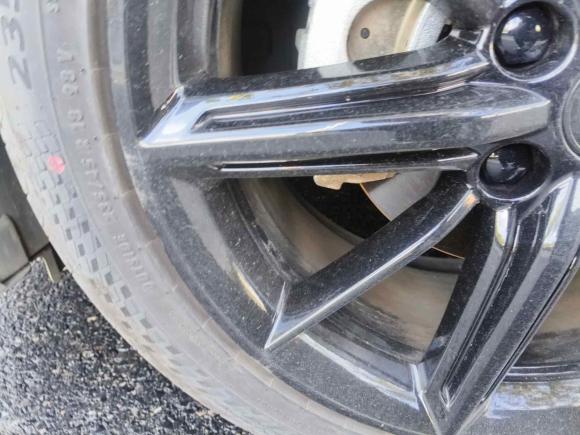 [武汉·鄂A] 二手长安长安UNI-V2023款 1.5T 尊贵型