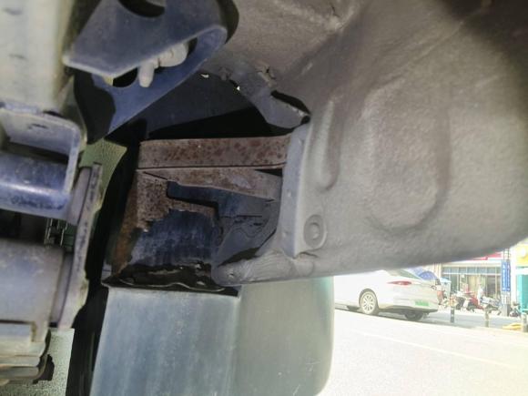 [成都·川G] 二手猎豹汽车猎豹Q62015款 2.4L 手动四驱卓越型