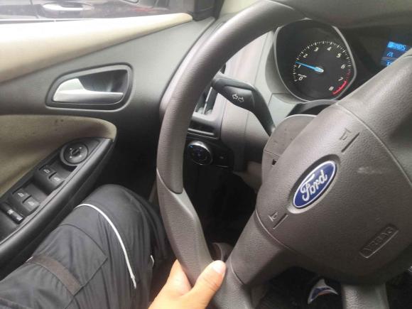 [合肥·苏L] 二手福特福克斯2012款 三厢 1.6L 自动舒适型