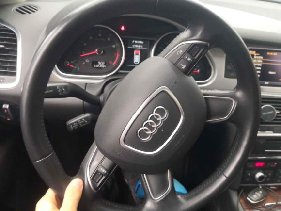 [成都·川A] 二手奥迪奥迪Q72013款 35 TFSI 进取型