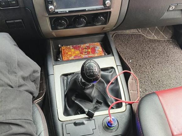 [湖州·浙A] 二手陆风陆风X92013款 2.0T 四驱柴油版