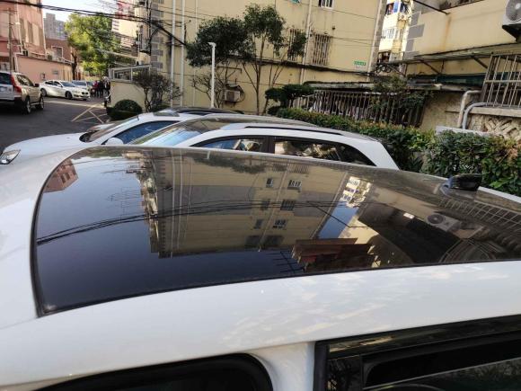 [上海·沪F] 二手路虎揽胜极光2020款 249PS R-DYNAMIC SE 运动科技版