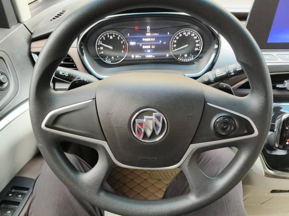 [深圳·粤B] 二手别克别克GL82020款 陆上公务舱 652T 舒适型