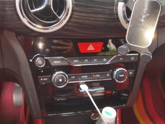 [深圳·粤B] 二手北汽新能源北汽新能源EX2018款 EX360 新尚版