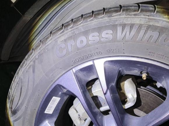 [深圳·粤P] 二手吉利汽车远景X32020款 1.5L CVT尊贵型