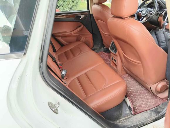 [武汉·鄂W] 二手众泰众泰SR92017款 2.0T 自动极致之光版