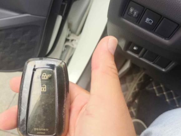 [南昌·赣A] 二手丰田丰田C-HR2020款 2.0L 领先版