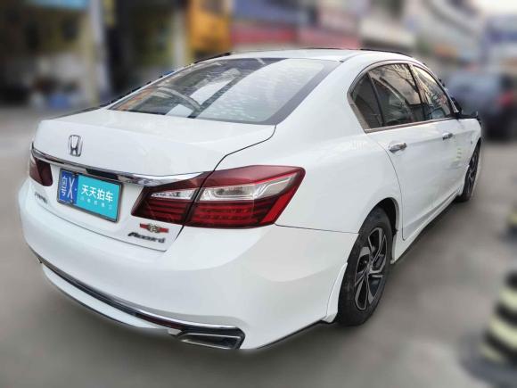 [佛山·粤X] 二手本田雅阁2016款 2.0L 精英版