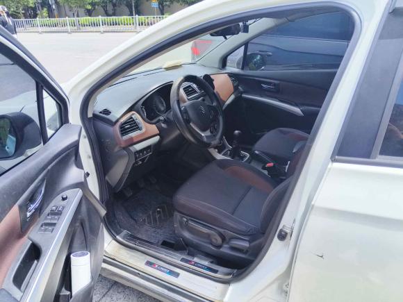 [上海·皖P] 二手铃木骁途2017款 1.6L 手动两驱都市时尚型