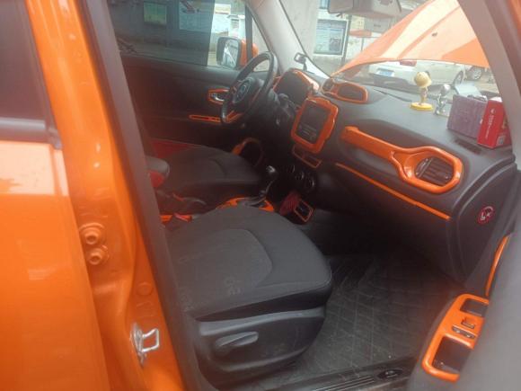 [武汉·鄂A] 二手Jeep自由侠2017款  180T 自动劲能版