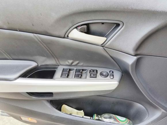 [上海·浙A] 二手本田歌诗图2012款 2.4L 豪华版