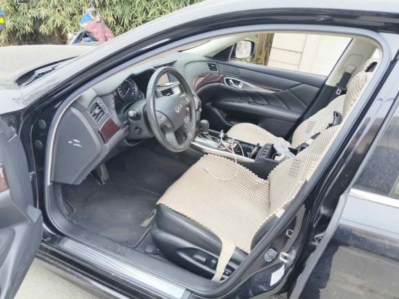 [上海·沪K] 二手英菲尼迪英菲尼迪Q702013款 Q70L 2.5L 舒适版