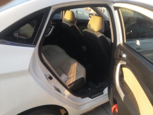 [佛山·粤E] 二手长安悦翔V72015款 1.6L 自动乐享型 国IV