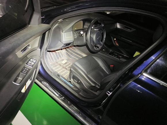 [武汉·鄂A] 二手捷豹捷豹XFL2018款 XFL 2.0T 250PS 豪华版