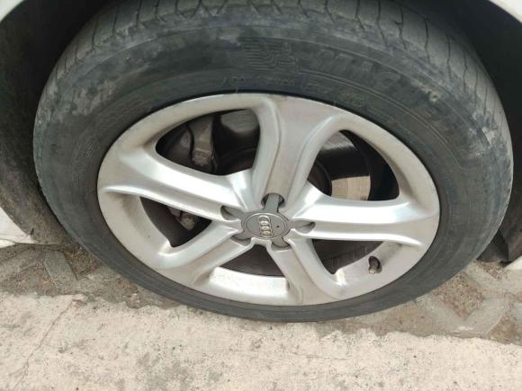 [南通·苏F] 二手奥迪奥迪A4L2015款 45 TFSI quattro个性运动型
