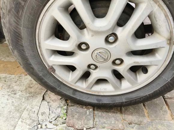 [广州·粤Y] 二手日产日产NV2002012款 1.6L 232座 尊雅型