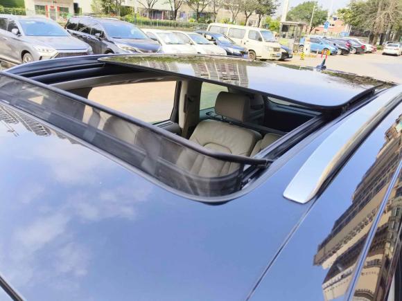 [佛山·粤R] 二手奥迪奥迪Q72012款 3.0 TFSI 进取型(200kW)