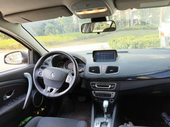 [青岛·浙J] 二手雷诺风朗2015款 2.0L 标准版